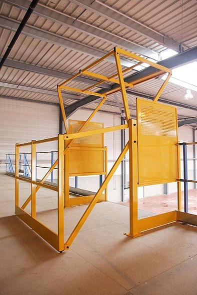 Sicherheits- Palettenschleuse B1500 mm für Lagerbühne
