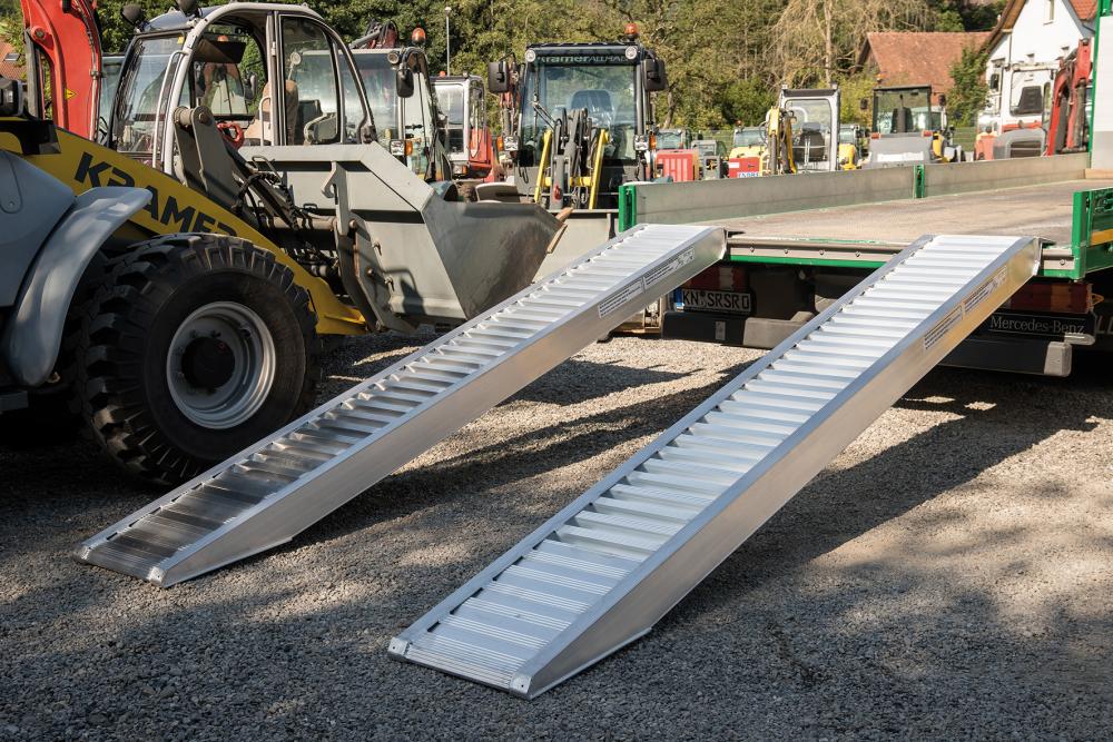 Verladeschiene-Aluminium L4130xFB326 mm ohne Rand Tragkraft 2860 kg/Paar